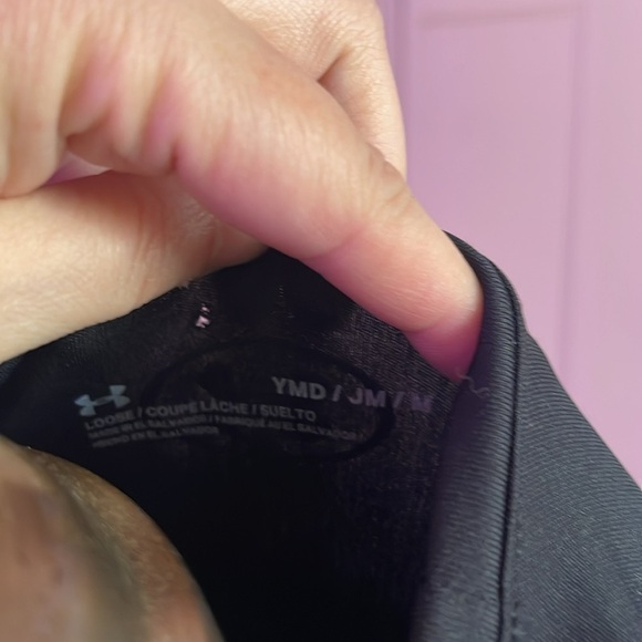 Under Armour Women's Black Graphic Tee - Picture 7 of 7